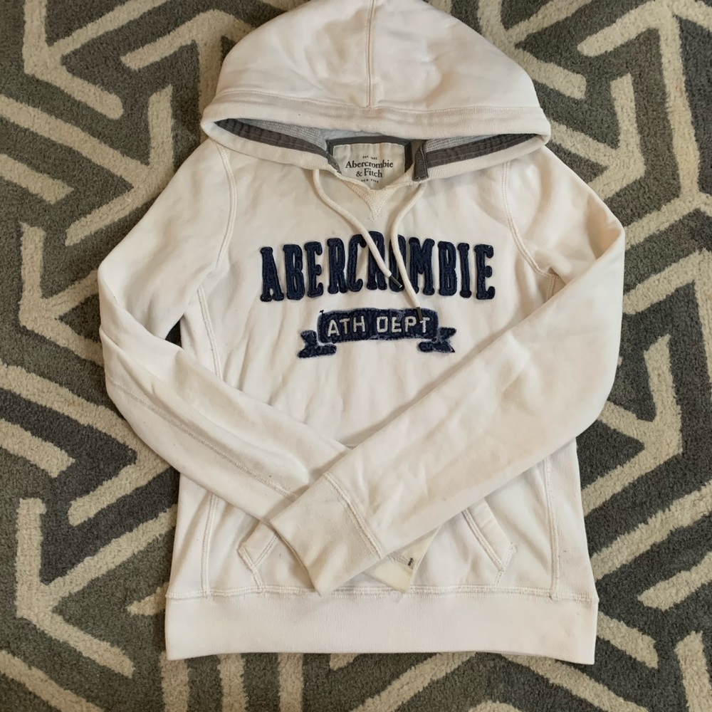 Classic Abercrombie & Fitch hoodie, SO soft!